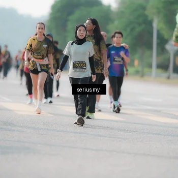 Runner Photo 6418220
