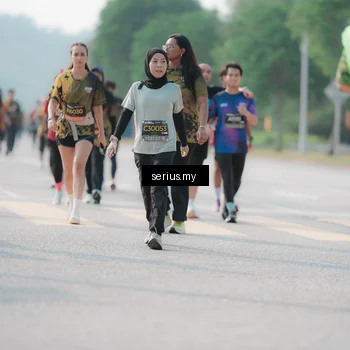 Runner Photo 6418222