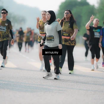 Runner Photo 6418233