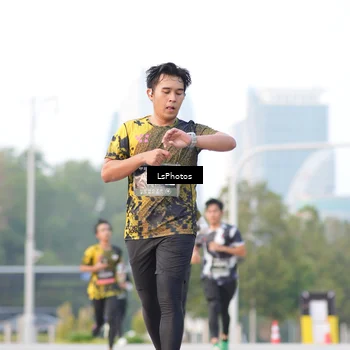 Runner Photo 6418234
