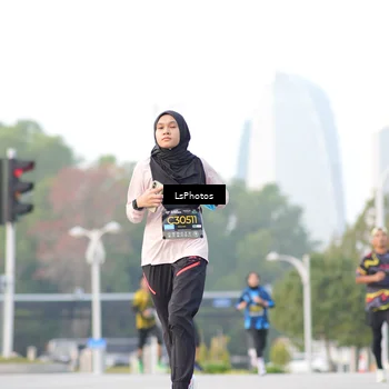 Runner Photo 6418300