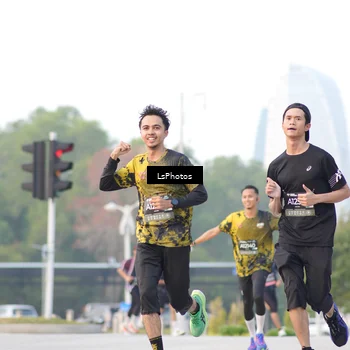 Runner Photo 6418306