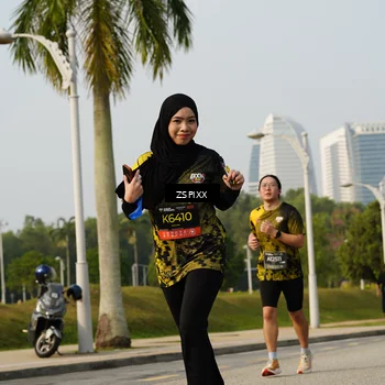 Runner Photo 6418310