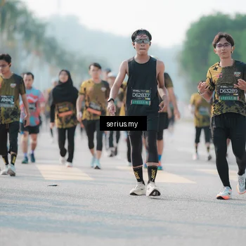 Runner Photo 6418330