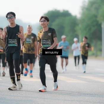 Runner Photo 6418332