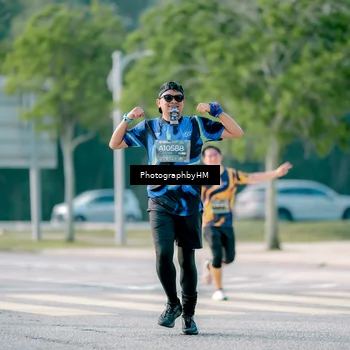 Runner Photo 6418334