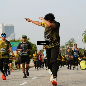 Runner Photo 6418348