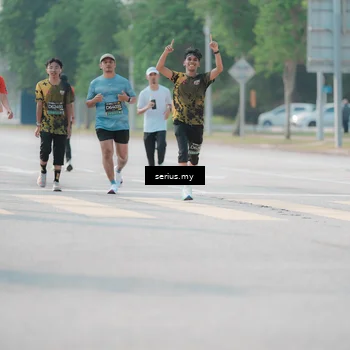 Runner Photo 6418353