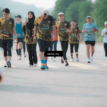 Runner Photo 6418356