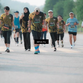 Runner Photo 6418362