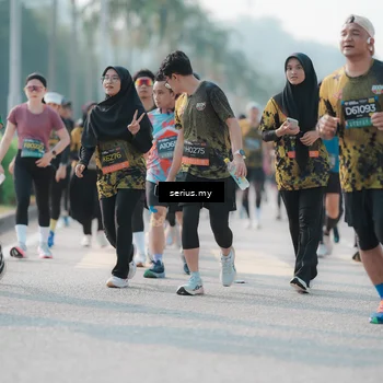 Runner Photo 6418378