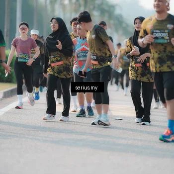 Runner Photo 6418393