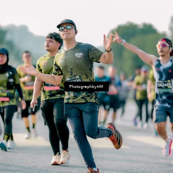 Runner Photo 6418399