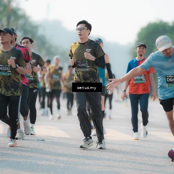 Runner Photo 6418435