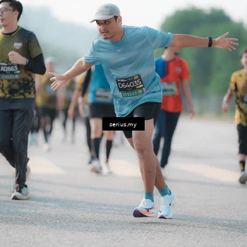Runner Photo 6418439