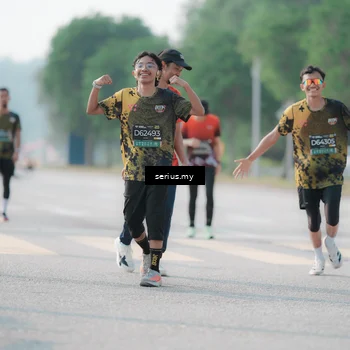 Runner Photo 6418451