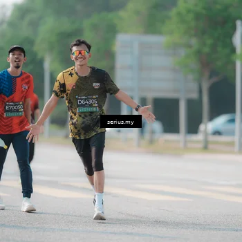 Runner Photo 6418459