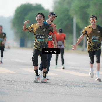 Runner Photo 6418464
