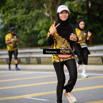 Runner Photo 6418475