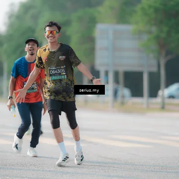 Runner Photo 6418476