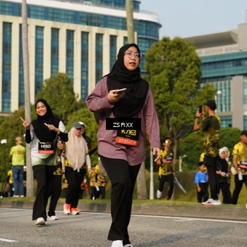 Runner Photo 6418498