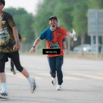 Runner Photo 6418501