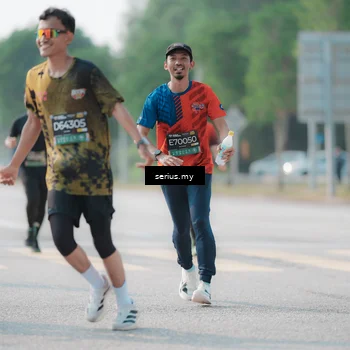 Runner Photo 6418502