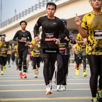 Runner Photo 6418516