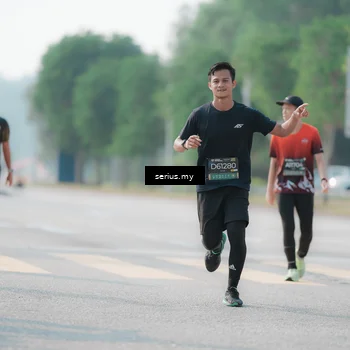 Runner Photo 6418521