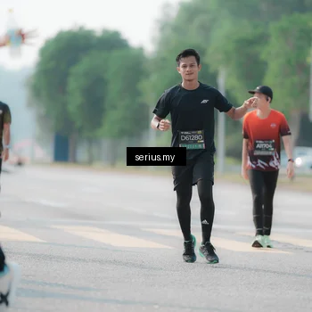 Runner Photo 6418522