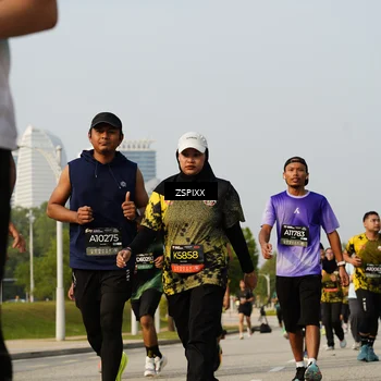 Runner Photo 6418523