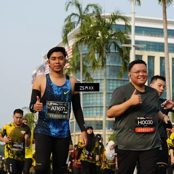 Runner Photo 6418549
