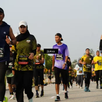Runner Photo 6418555