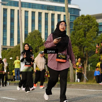 Runner Photo 6418556