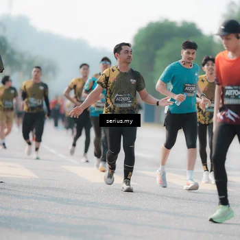 Runner Photo 6418585