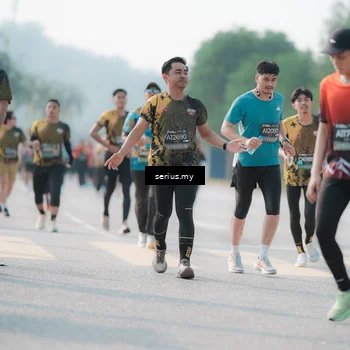 Runner Photo 6418589