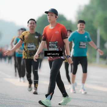 Runner Photo 6418592