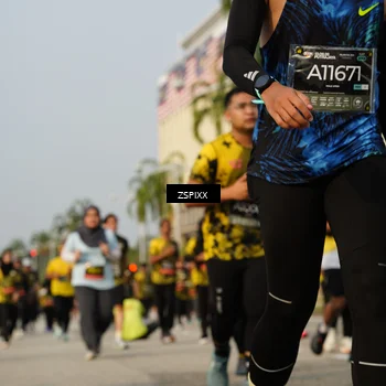 Runner Photo 6418612