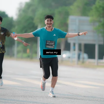 Runner Photo 6418614