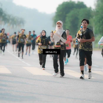 Runner Photo 6418631