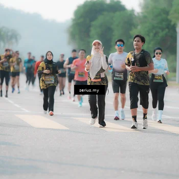 Runner Photo 6418635