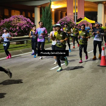 Runner Photo 6418646