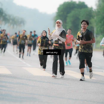 Runner Photo 6418649