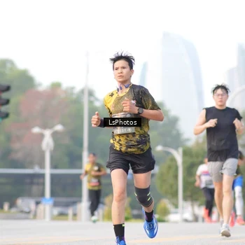 Runner Photo 6418655