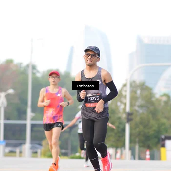 Runner Photo 6418663