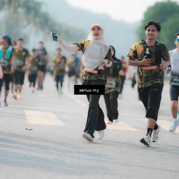 Runner Photo 6418671