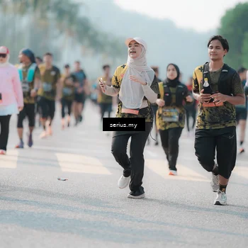 Runner Photo 6418673