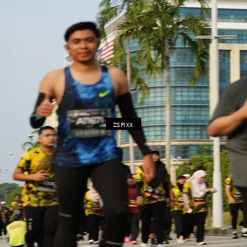 Runner Photo 6418687