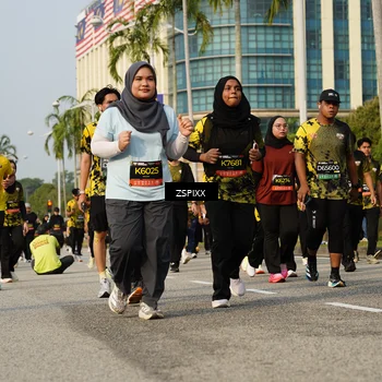 Runner Photo 6418698