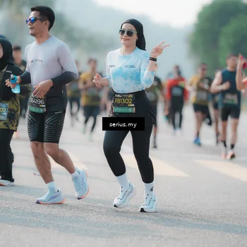 Runner Photo 6418712